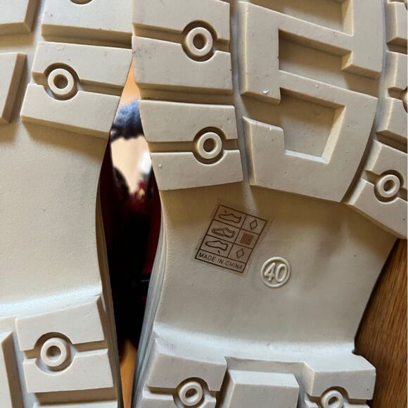 HKR Red Lace Up Boots | Size - Picture 6 of 6